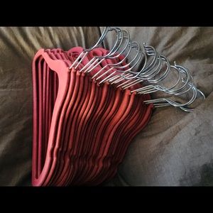 Velvet hangers kids size